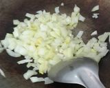 รูปขั้นตอนการทำที่ 3 ของ ซุปหัวหอม
