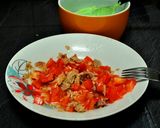 Foto del paso 2 de la receta Aguacates rellenos de tomate y anchoas