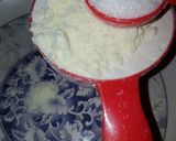 A picture of step 1 of Kunun flour/ danwaken madara.