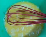 Foto langkah ke 2 dari resep 12. Bolu Kukus Kuning Telur.