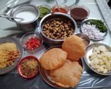 A picture of step 6 of Raj Kachori.