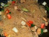Bihun ayam nyemek