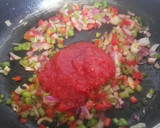 Foto del paso 4 de la receta: Curry rojo de langostinos y mango con arroz jazmín