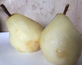 Foto del paso 2 de la receta: Peras al vino y limón