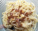Foto langkah ke 4 dari resep Spaghetti aglio olio (ala2).