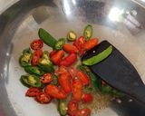 Foto langkah ke 2 dari resep Telur Kunyit Terasi Sederhana.