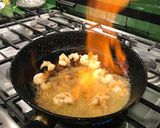 Foto del paso 2 de la receta: Camarones flameados al whisky