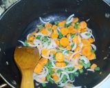 A picture of step 3 of Stair fry potato.