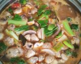Foto langkah ke 4 dari resep Sup Kembung Tomyam.