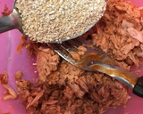 Foto del paso 3 de la receta: Hamburguesa de atún al microondas light fácil y rápida deliciosa
