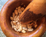 Foto del paso 5 de la receta: Galletas de avena, cacao, cacahuete y copos de quinoa