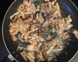 รูปขั้นตอนการทำที่ 4 ของ Chicken Fricassee 🐔
