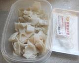 A picture of step 3 of Chow Fun(Instant Spice Mix Version).