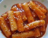 A picture of step 4 of Tteokbokki.