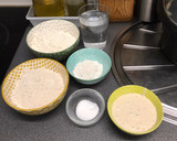 Foto del paso 1 de la receta: Pan de pueblo con masa madre casera: centeno, espelta y trigo