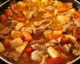 Foto del paso 7 de la receta: Patada deshueseada de pollos, en bandada, a hortalizas y demases