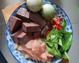 รูปขั้นตอนการทำที่ 1 ของ แกงมะเขือใส่ไก่ พริกแกงคุณแม่