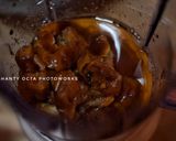 Foto langkah ke 2 dari resep Susu Kurma Madu.