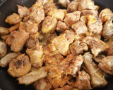 Foto del paso 8 de la receta: Arroz con carne y alcachofas