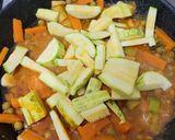 Foto del paso 2 de la receta: Guiso de pollo y vegetales