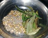 A picture of step 2 of Namkeen sevaiyaan.