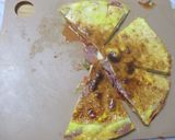 Tortillás 🍕 tojásos pizza 🌯🍳 szalámival és sajttal 🧀 recept fázis 8 fotója