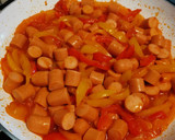 Lecsós virsli házi tarhonyával gluténmentesen recept fázis 2 fotója