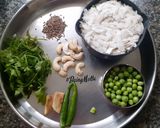 A picture of step 1 of Chura Matar / Green Peas Poha.