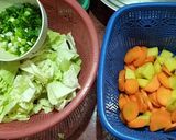 Foto langkah ke 1 dari resep Sup ceker ayam simple.