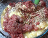 Foto del paso 2 de la receta: Pastel de carne a los cuatro quesos