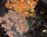 Foto del paso 2 de la receta: Salteado con fideos para una persona (Lo que sea en la heladera)