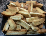 Foto del paso 3 de la receta: Bastones de pan torrao sobrante