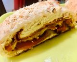Foto del paso 12 de la receta: Empanada arrollada de pastrón y quesos 🥓🫑🧀🧅