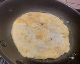 A picture of step 2 of Egg Frankie.