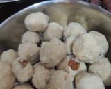 A picture of step 1 of Rava ladoo in south indian style.