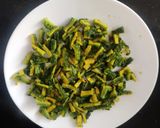 A picture of step 1 of Bitter gourd pickle.
