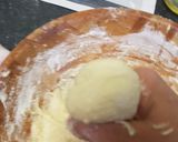 A picture of step 5 of Oven donuts.