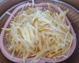 A picture of step 1 of Bataka no chevdo.