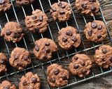 Foto langkah ke 6 dari resep Dcc cookies 4 bahan ala good time Kw Simple.