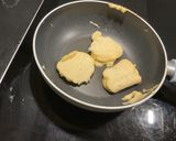 A picture of step 4 of Super tasty mini pancake.