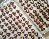 Foto langkah ke 2 dari resep Cookies Coklat mede.