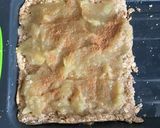 Une image de l'étape 2 de Barres de céréales façon crumble aux pommes.