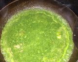 Foto langkah ke 2 dari resep Spaghetti Carbonara with Spinach ala Clisselly.