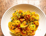 Foto del paso 3 de la receta: Arroz caldoso con almejas y gambas 🥘🦐