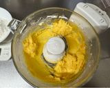 A picture of step 1 of Cookpad Valentine Matcha Heart Cake.