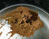 A picture of step 3 of #tiffinbox# masala bharwa bhindi.
