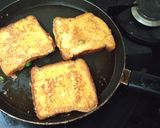 A picture of step 2 of Spicy Bread Toast.