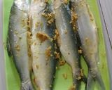 Foto langkah ke 2 dari resep Bandeng goreng bumbu kunyit.