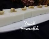 A picture of step 4 of Coconut Milk and Nut Panna Cotta.