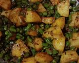 A picture of step 2 of Aloo Beans Bhaja.